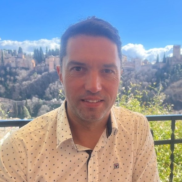 Dr. Fabian Casas Arenas